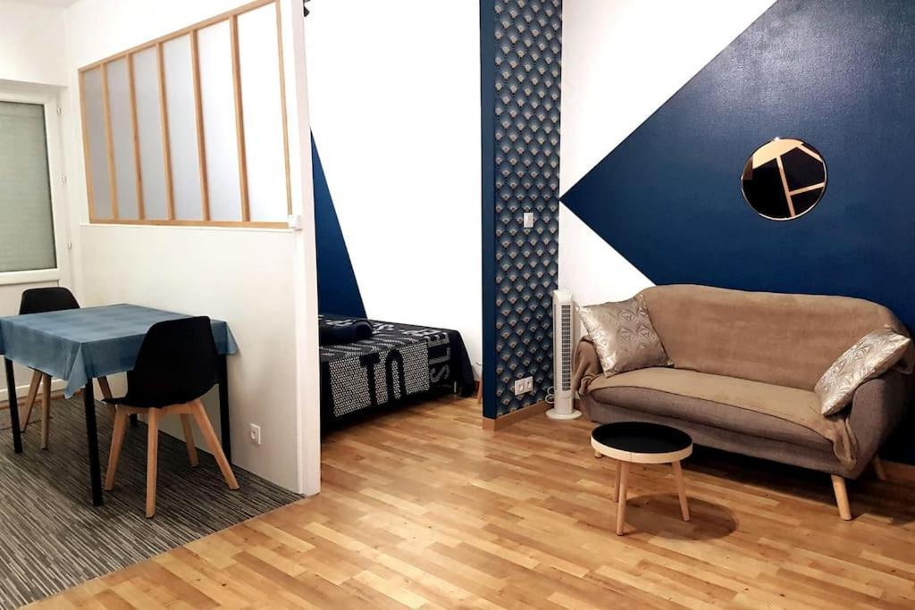 RnB Locations Mâcon Apartamento Quarto foto